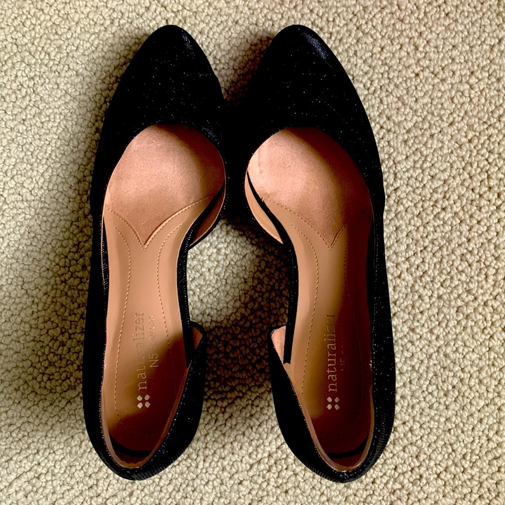 Black Naturalizer Pumps